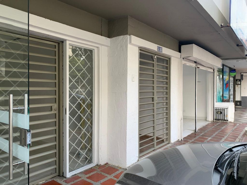 Local en arriendo Valle Del Cauca Cali San Vicente 20 m2 Habitaciones 0 Baños 1 Garajes 1 Precio $1500000