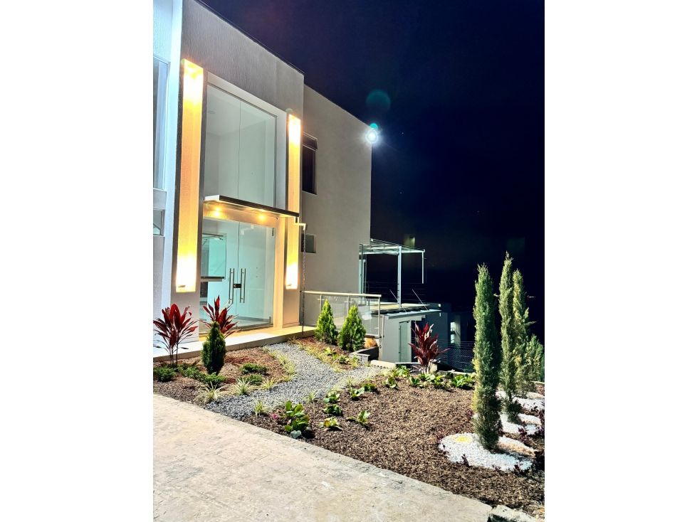 Casa Campestre en venta Caldas Manizales Colseguros 427 m2 Habitaciones 3 Baños 4 Garajes 0 Precio $1800000000