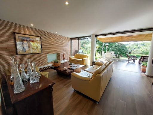 Casa en arriendo Antioquia Rionegro Rionegro 2500 m2 Habitaciones 3 Baños 5 Garajes 2 Precio $17000000