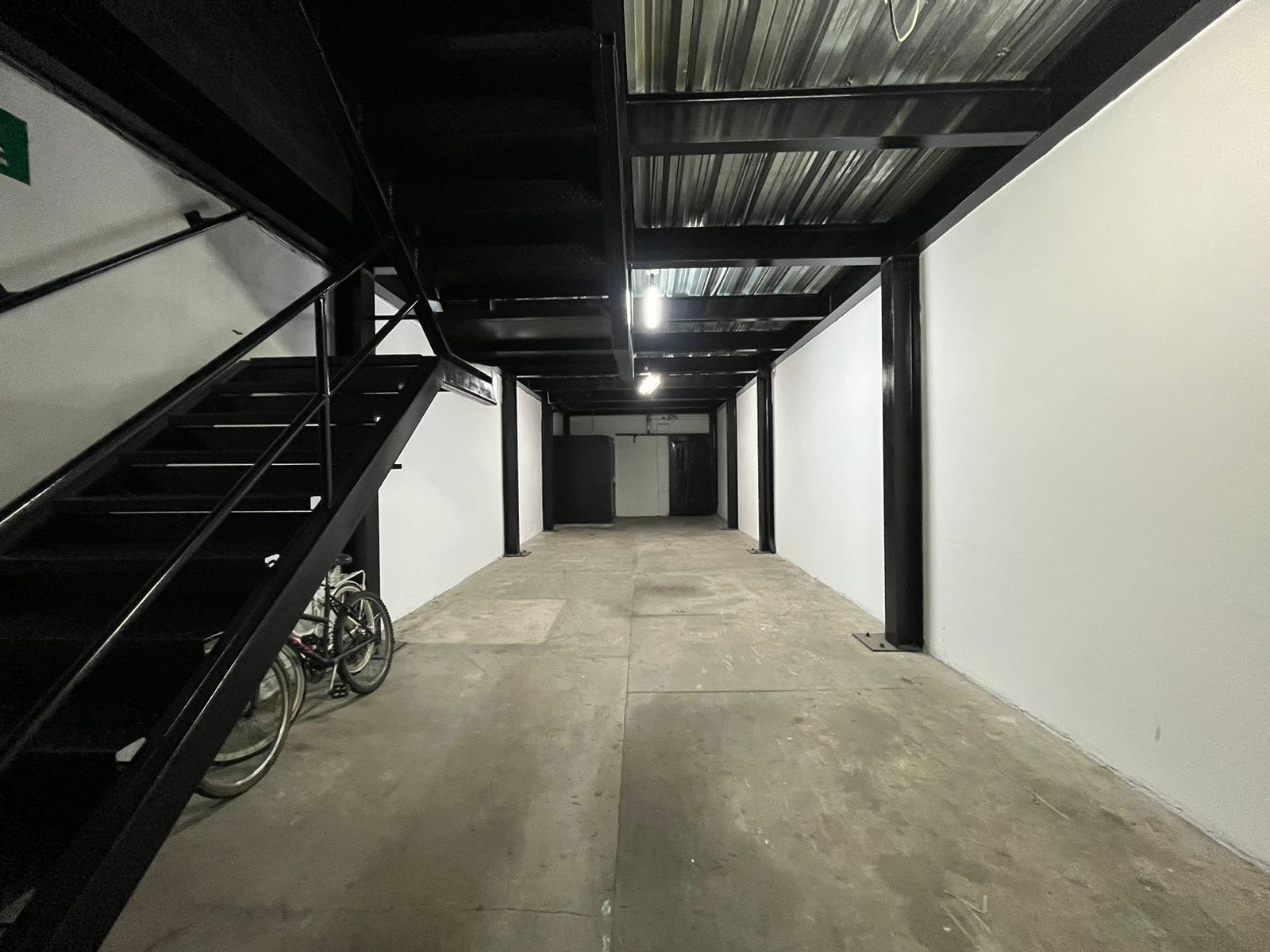 Bodega en arriendo Antioquia Medellín Guayabal 220 m2 Habitaciones 0 Baños 1 Garajes 0 Precio $10000000