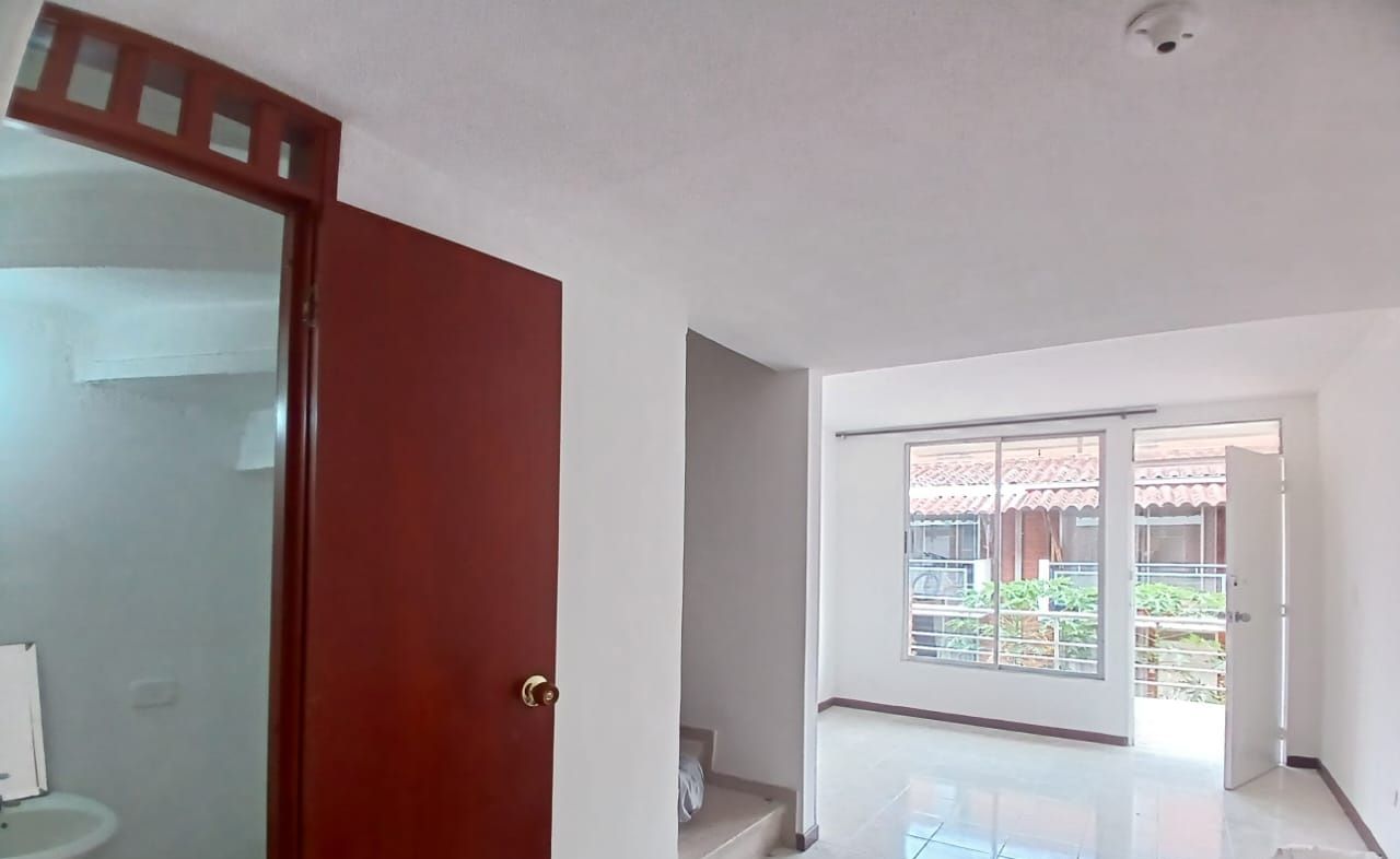 Casa en arriendo Risaralda Pereira La Villa 100 m2 Habitaciones 3 Baños 3 Garajes 1 Precio $1500000