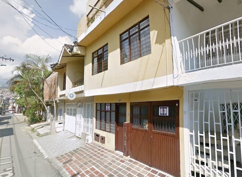 Apartamento en arriendo Valle Del Cauca Cali Nápoles 120 m2 Habitaciones 5 Baños 3 Garajes 0 Precio $1600000