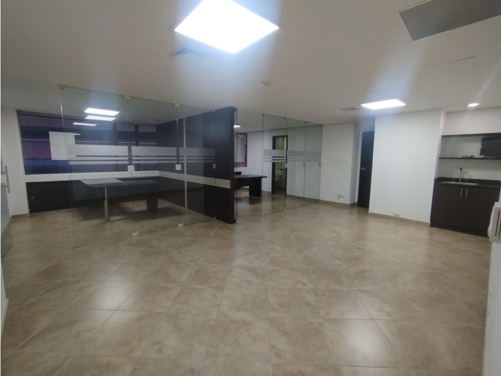 Oficina en arriendo Antioquia Medellín Villa Carlota 60 m2 Habitaciones 0 Baños 2 Garajes 1 Precio $4250000