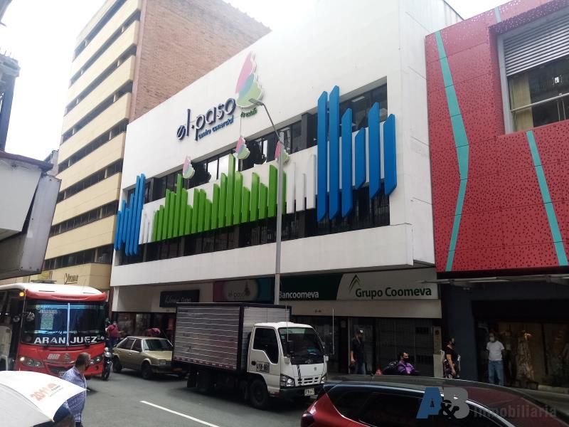 Local en arriendo o venta Antioquia Medellín La Candelaria 70 m2 Habitaciones 0 Baños 0 Garajes 0 Precio venta $395000000 Precio arriendo $3950000