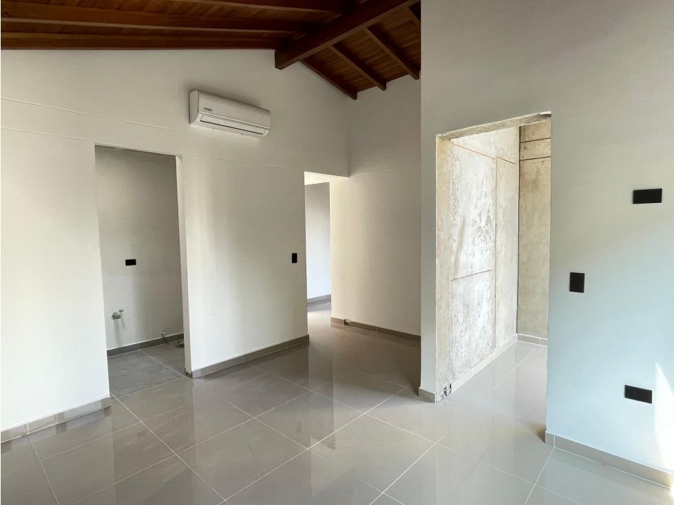 Casa en arriendo o venta Antioquia Medellín Boston 390 m2 Habitaciones 9 Baños 10 Garajes 0 Precio venta $3500000000 Precio arriendo $14000000