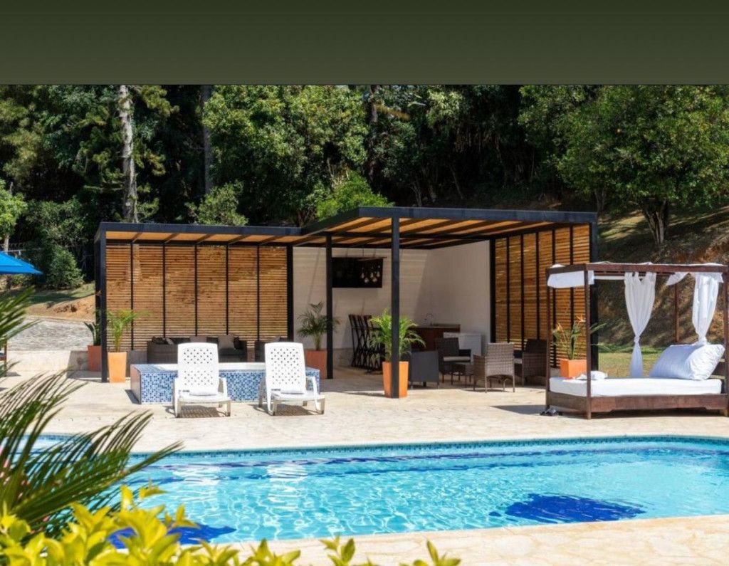 Finca en venta Antioquia Girardota Aurelio Mejía 300 m2 Habitaciones 5 Baños 6 Garajes 2 Precio $1800000000