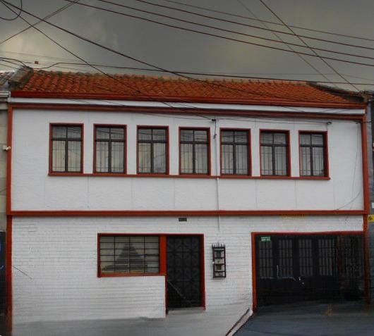 Casa en venta Cundinamarca Bogotá Rafael Uribe 130 m2 Habitaciones 3 Baños 3 Garajes 0 Precio $800000000