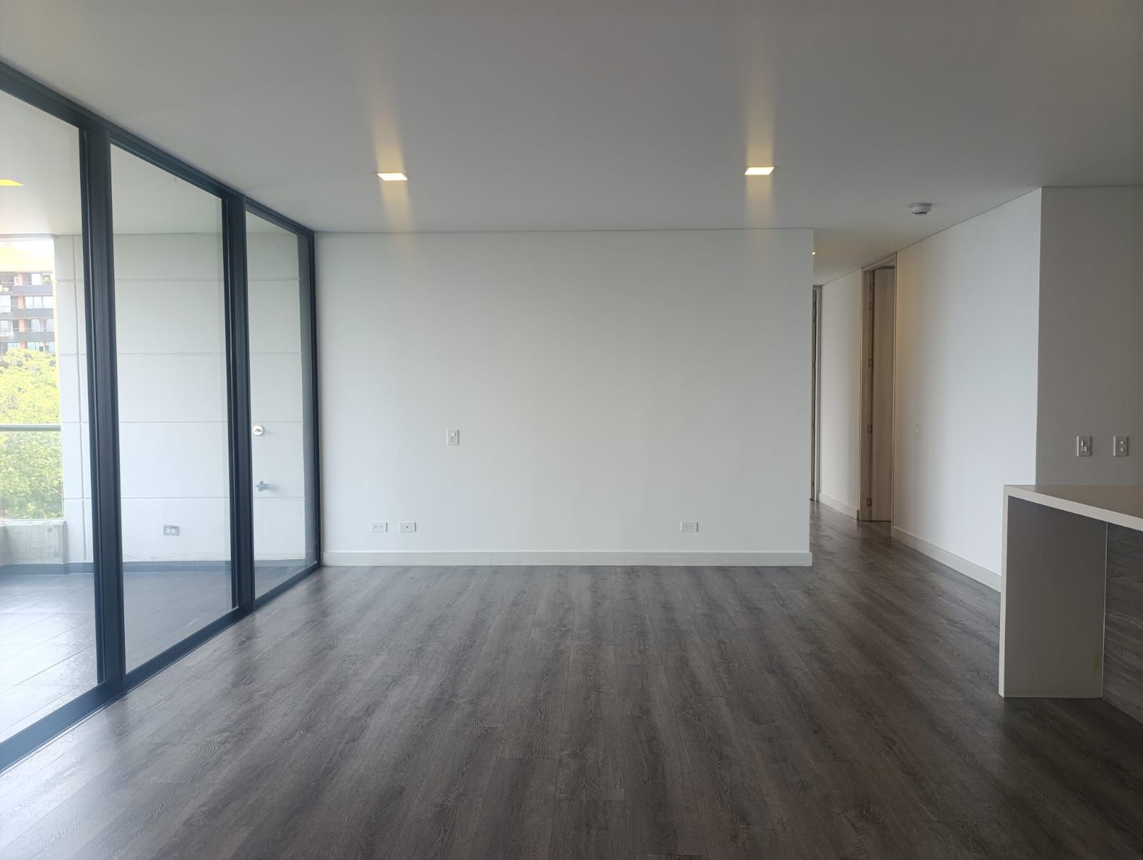 Apartamento en arriendo Antioquia Medellín Naranjitos 139 m2 Habitaciones 3 Baños 4 Garajes 2 Precio $7800000