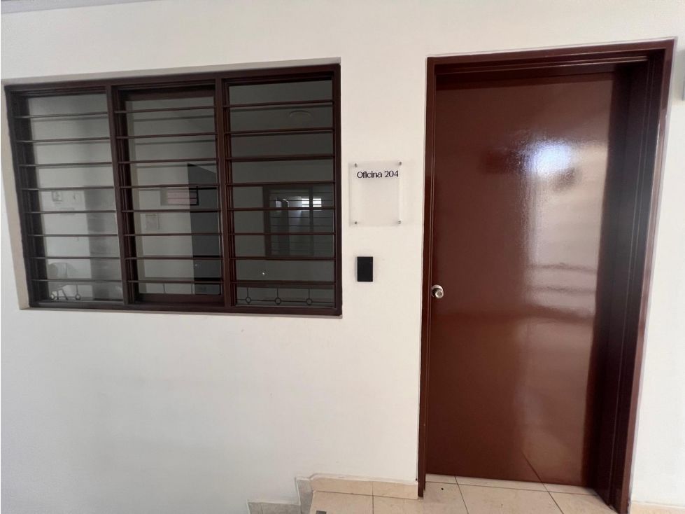 Oficina en arriendo Valle Del Cauca Cali Tequendama 15 m2 Habitaciones 0 Baños 1 Garajes 0 Precio $750000