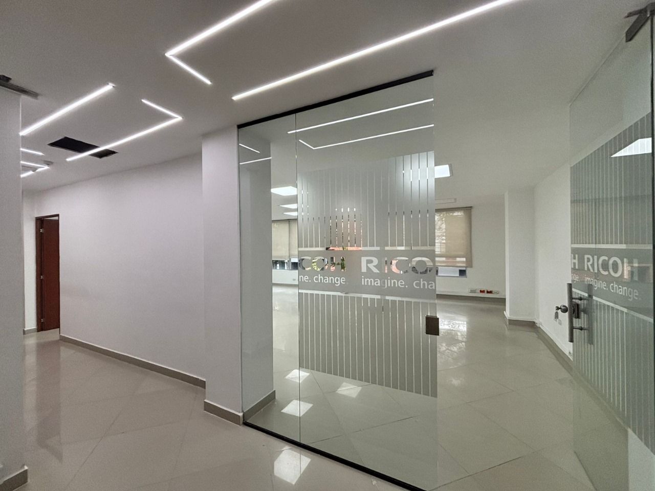 Oficina en arriendo Antioquia Medellín Suramericana 73 m2 Habitaciones 0 Baños 1 Garajes 0 Precio $5800000