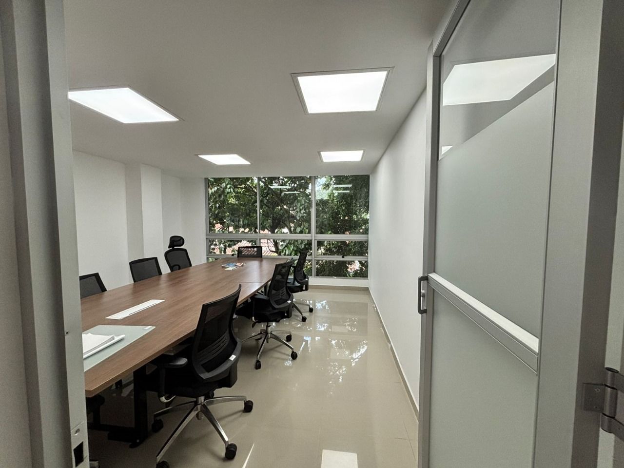 Oficina en arriendo Antioquia Medellín Suramericana 23 m2 Habitaciones 0 Baños 0 Garajes 0 Precio $3200000