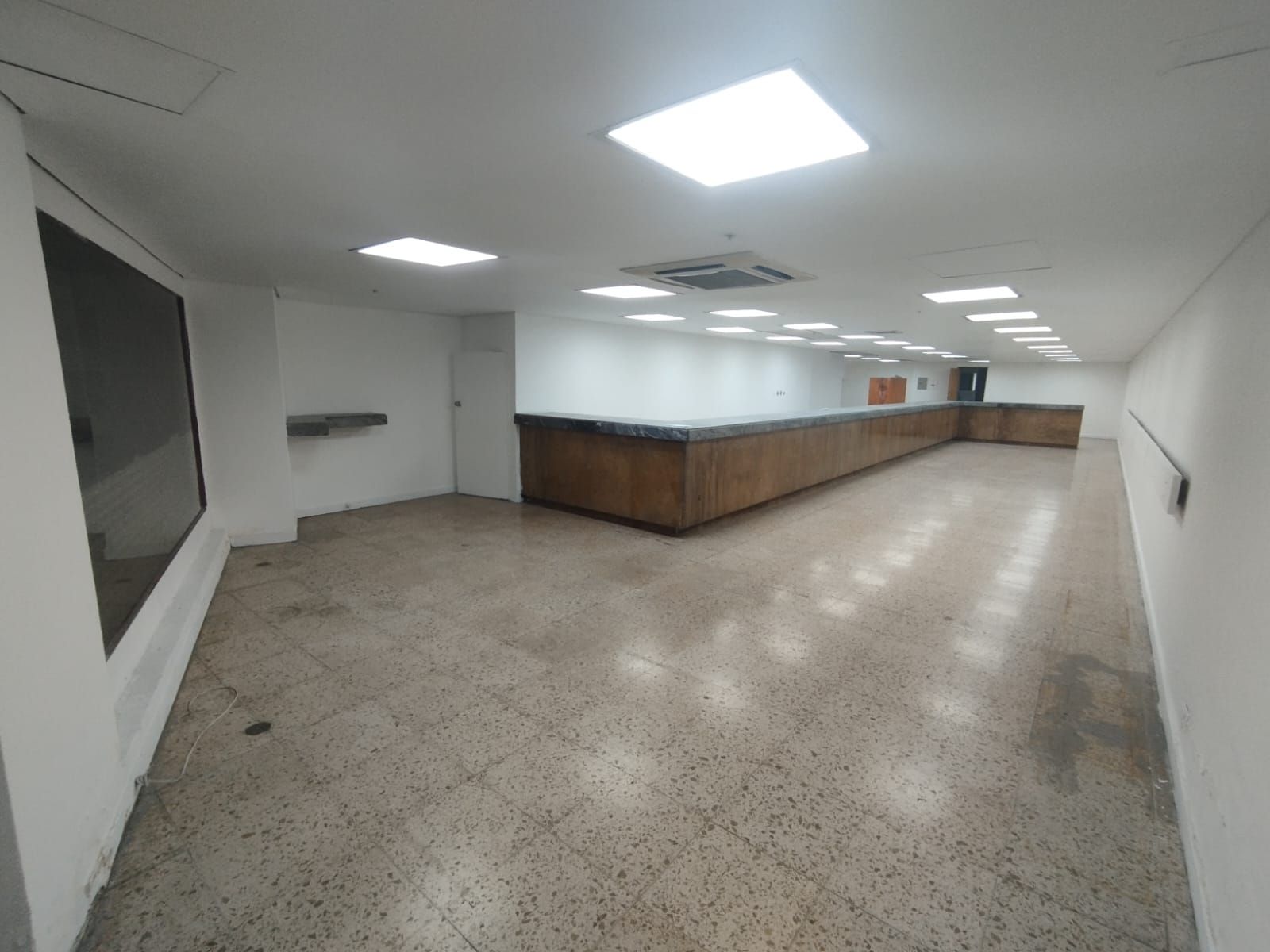 Local en arriendo Antioquia Medellín La Candelaria 178 m2 Habitaciones 0 Baños 0 Garajes 1 Precio $16660000