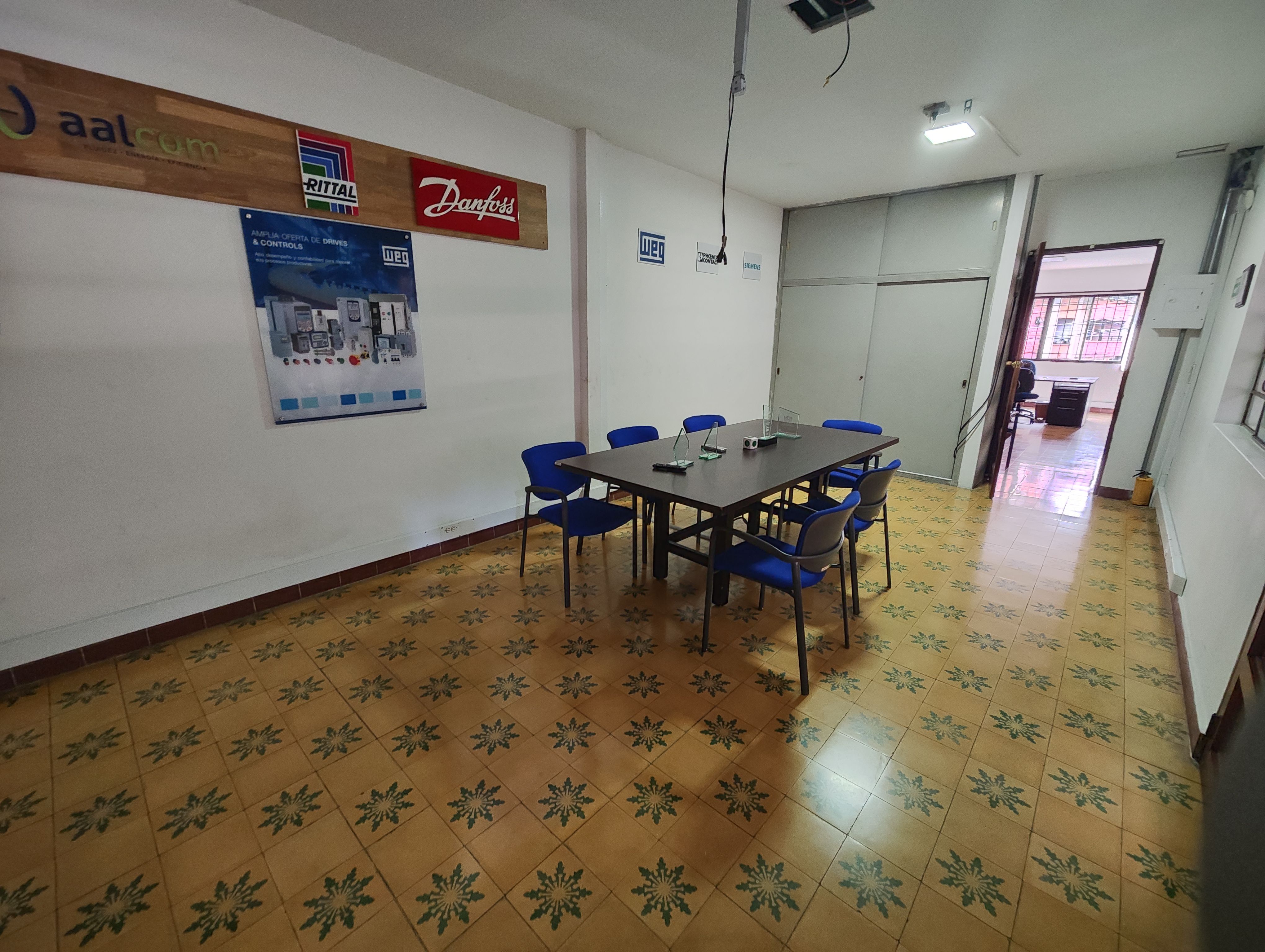 Casa en arriendo Antioquia Medellín La Castellana 450 m2 Habitaciones 9 Baños 6 Garajes 1 Precio $12500000