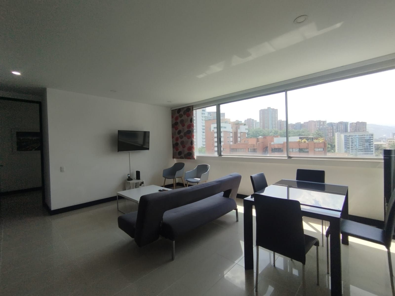 Apartaestudio en arriendo Antioquia Medellín Alejandria 56 m2 Habitaciones 1 Baños 2 Garajes 1 Precio $3500000