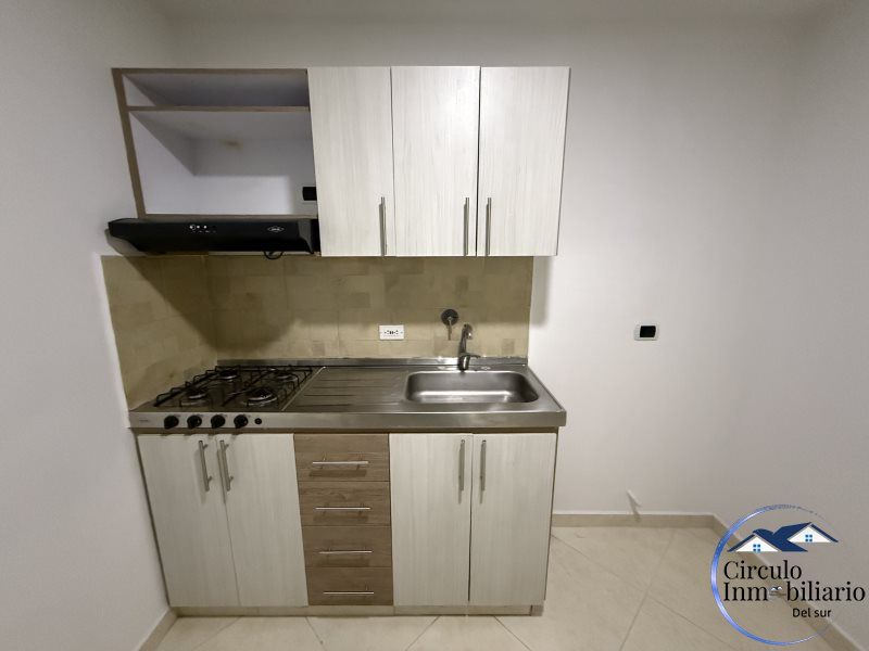 Apartaestudio en arriendo Antioquia Envigado El Portal 40 m2 Habitaciones 1 Baños 1 Garajes 0 Precio $2000000
