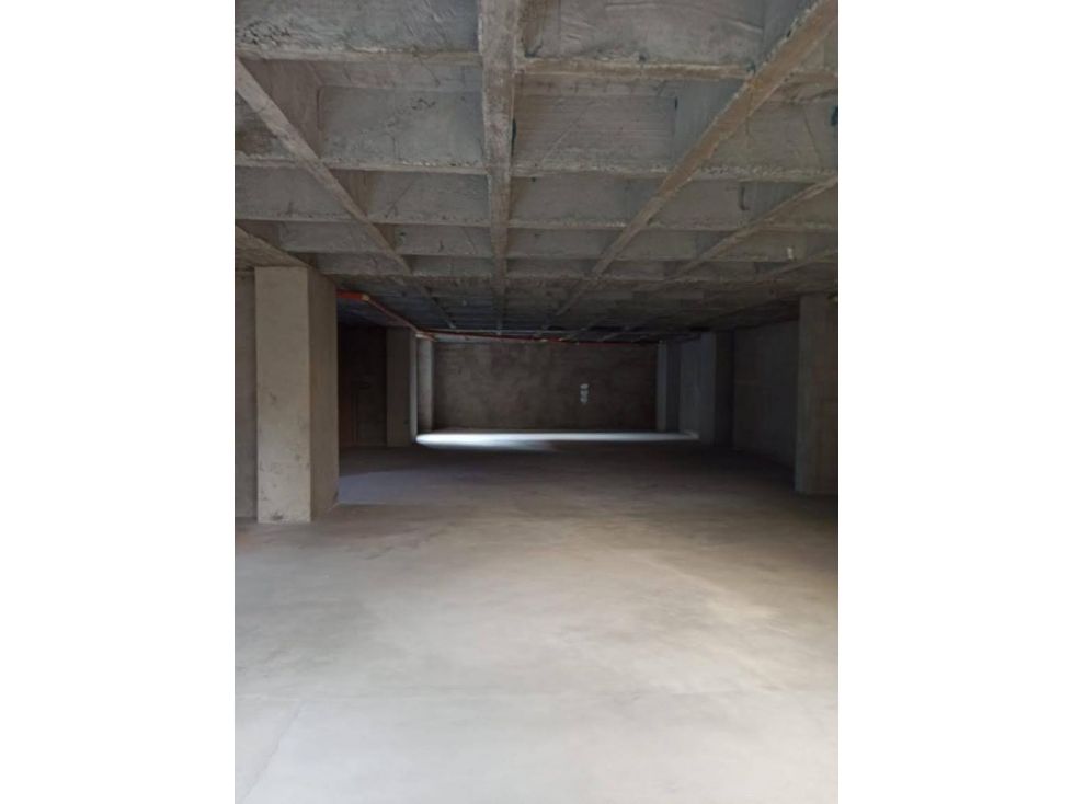 Oficina en arriendo Antioquia Medellín San Joaquin 1320 m2 Habitaciones 0 Baños 0 Garajes 4 Precio $38000000