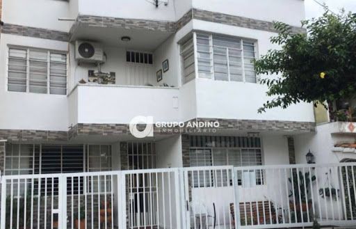Casa en venta Santander Bucaramanga La Floresta 175 m2 Habitaciones 4 Baños 4 Garajes 1 Precio $720000000