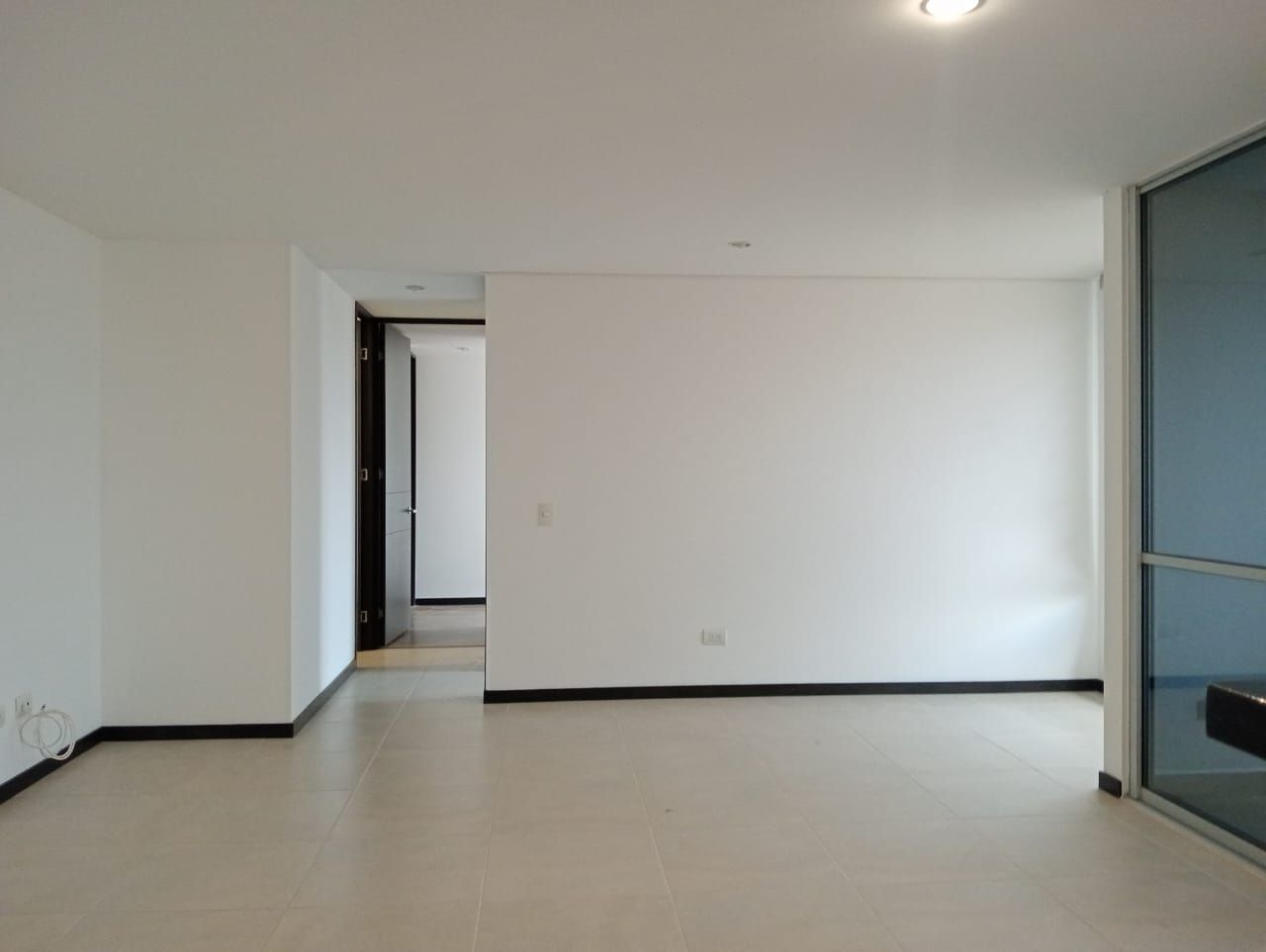 Apartamento en arriendo Antioquia Medellín Los Conquistadores 77 m2 Habitaciones 2 Baños 2 Garajes 2 Precio $3600000