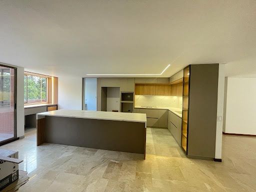 Apartamento en arriendo Antioquia Medellín El Tesoro 300 m2 Habitaciones 3 Baños 4 Garajes 3 Precio $13500000