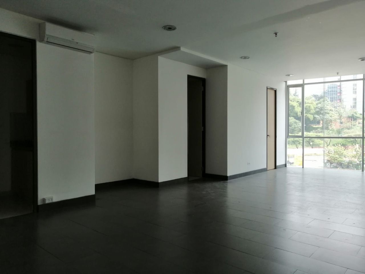 Oficina en arriendo Antioquia Medellín Manila 50 m2 Habitaciones 0 Baños 1 Garajes 1 Precio $5200000