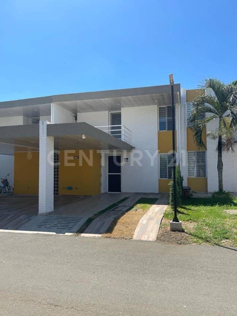 Casa en venta Valle Del Cauca Jamundí Cr Castillo La Herreria Iv 118 m2 Habitaciones 3 Baños 3 Garajes 2 Precio $650000000