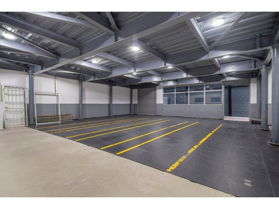 Edificio en venta Cundinamarca Bogotá Centro Fontibon 1060 m2 Habitaciones 0 Baños 10 Garajes 0 Precio $3700000000