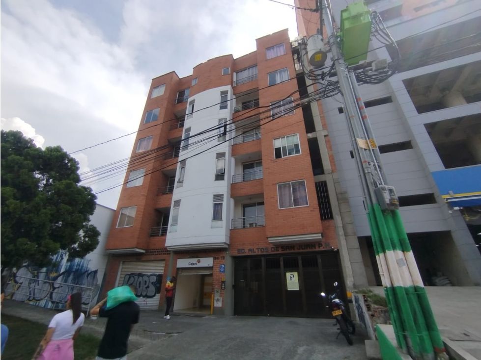 Apartamento en venta Antioquia Medellín La Floresta 147 m2 Habitaciones 4 Baños 3 Garajes 1 Precio $650000000