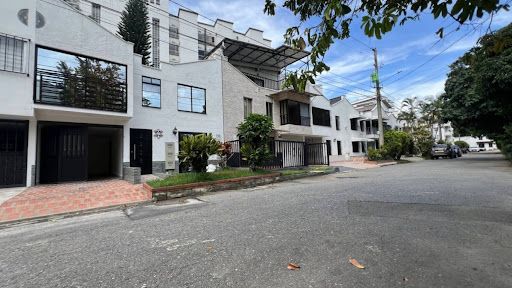 Apartamento en arriendo Antioquia Medellín Diego Echavarria 65 m2 Habitaciones 2 Baños 2 Garajes 1 Precio $2900000