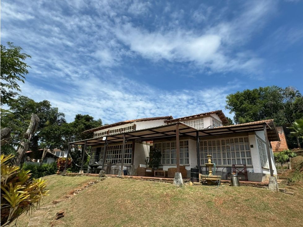 Casa Campestre en venta Valle Del Cauca Palmira Alfonso López 400 m2 Habitaciones 3 Baños 3 Garajes 3 Precio $850000000