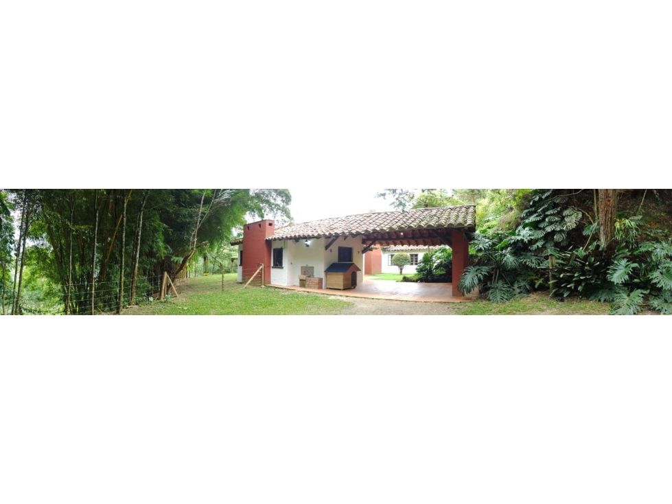 Casa Campestre en arriendo Antioquia Medellín La Candelaria 400 m2 Habitaciones 3 Baños 4 Garajes 3 Precio $6600000