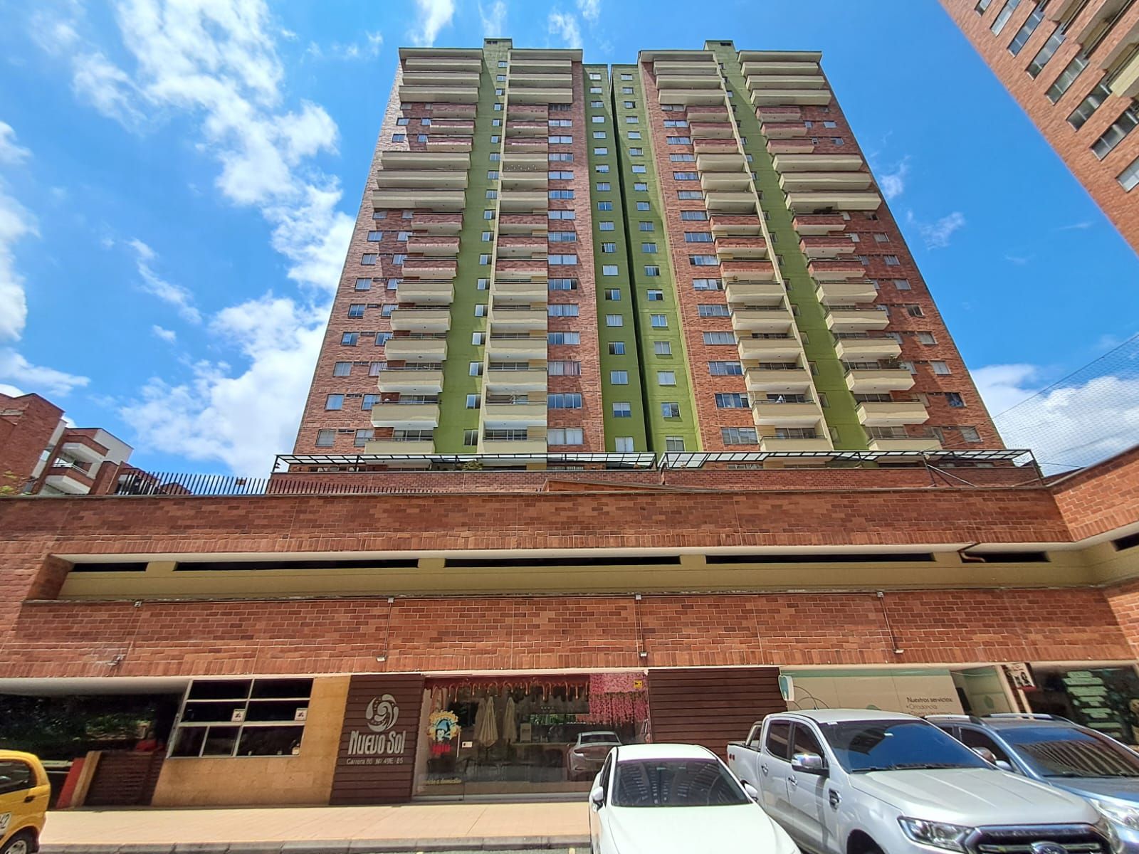 Apartamento en arriendo Antioquia Medellín Santa Rosa De Lima 75 m2 Habitaciones 3 Baños 2 Garajes 1 Precio $3000000