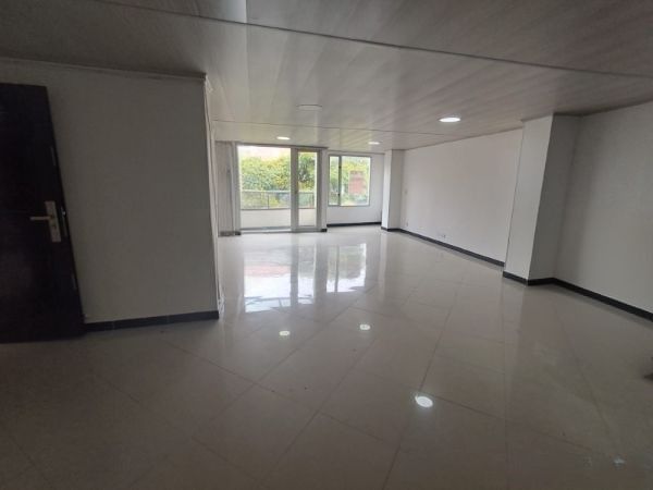 Oficina en arriendo Antioquia Medellín Laureles 70 m2 Habitaciones 0 Baños 1 Garajes 0 Precio $3500000