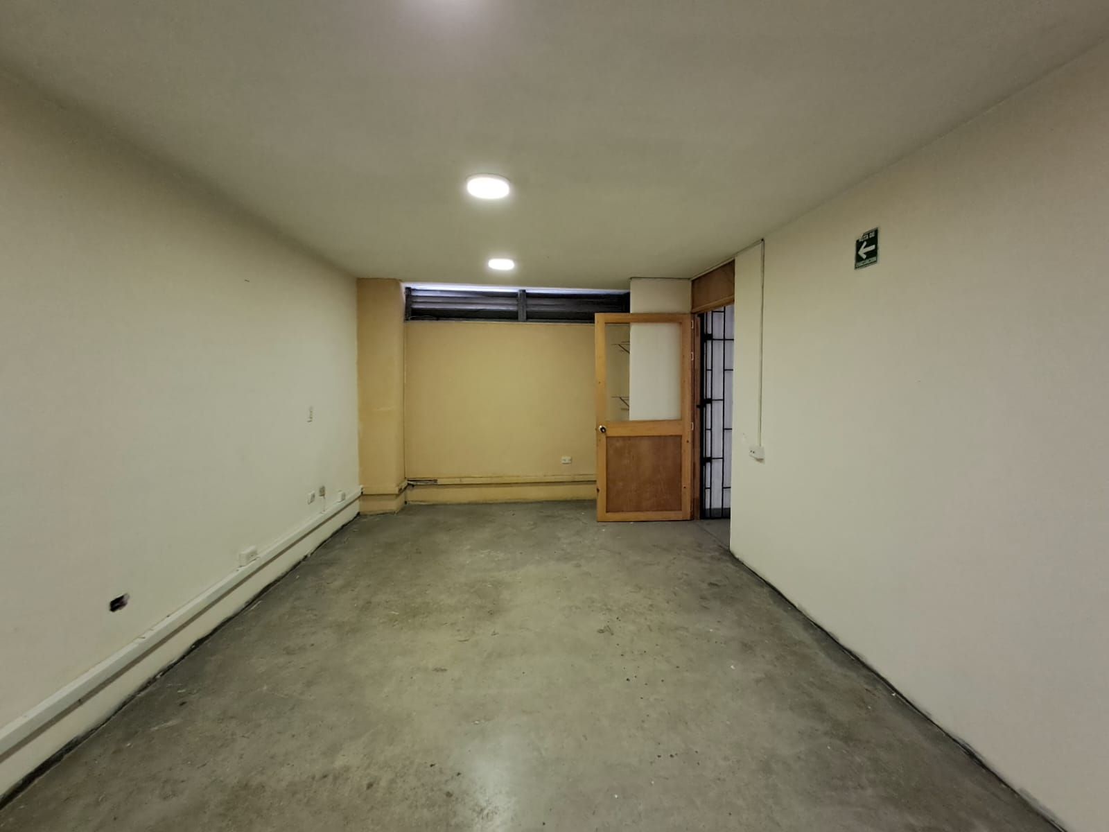 Local en arriendo Antioquia La Estrella La Ospina 46 m2 Habitaciones 0 Baños 2 Garajes 0 Precio $2500000