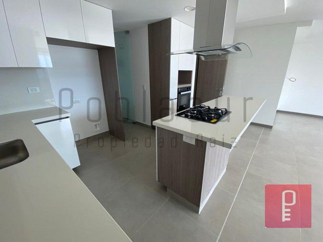 Apartamento en arriendo Antioquia Envigado Polideportivo Sur 108 m2 Habitaciones 3 Baños 2 Garajes 1 Precio $5400000