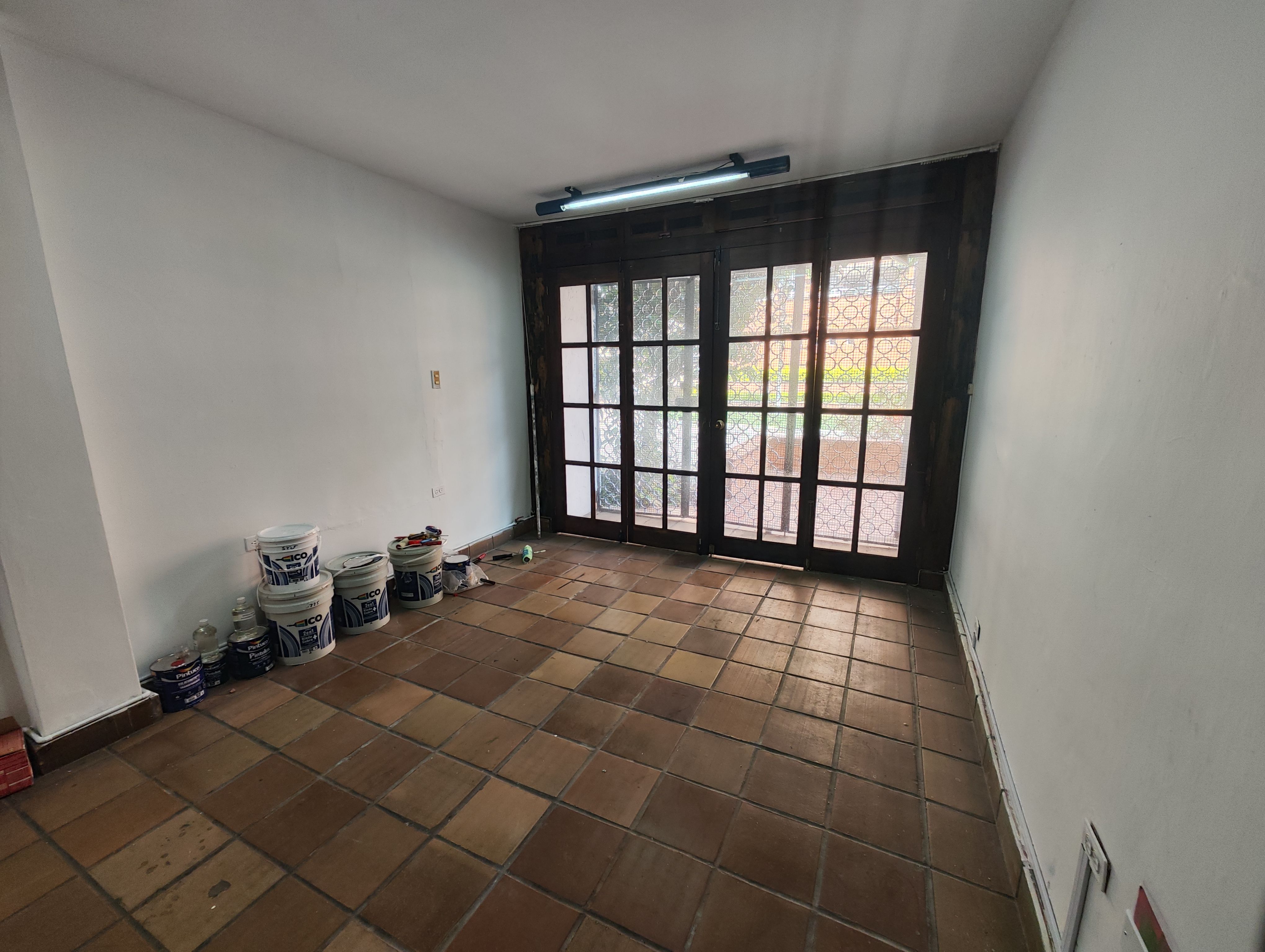 Local en arriendo Antioquia Medellín Laureles 24 m2 Habitaciones 0 Baños 1 Garajes 0 Precio $2200000