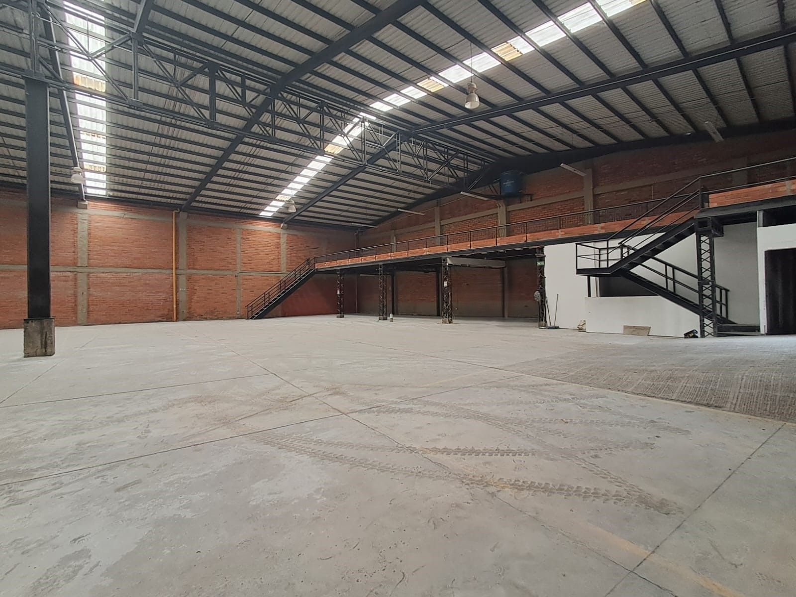 Bodega en arriendo Risaralda Dosquebradas Br La Badea 1000 m2 Habitaciones 0 Baños 2 Garajes 1 Precio $25000000