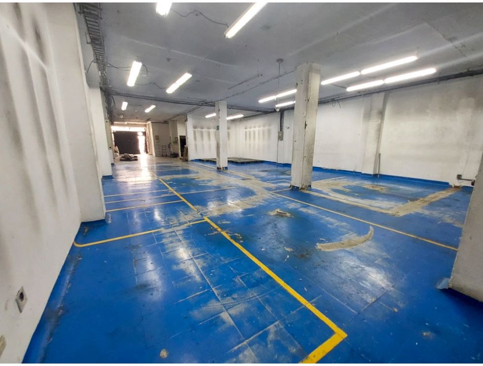 Bodega en arriendo Antioquia Itagüí Santa María No 3 874 m2 Habitaciones 0 Baños 10 Garajes 4 Precio $33200000