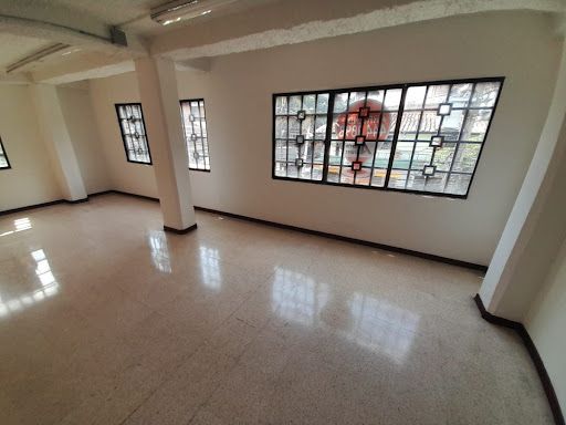 Local en arriendo Antioquia Medellín El Chagualo 100 m2 Habitaciones 0 Baños 2 Garajes 0 Precio $2500000