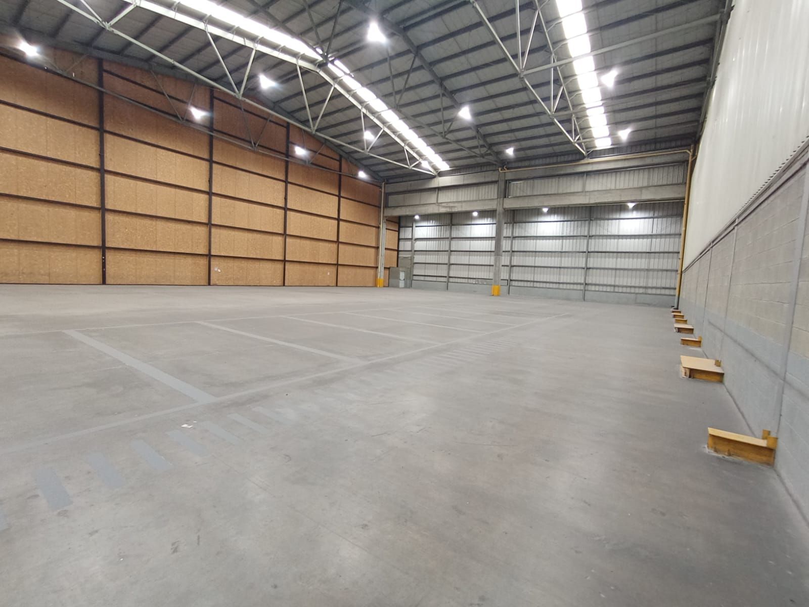 Bodega en arriendo Antioquia Guarne Santo Tomás 4800 m2 Habitaciones 0 Baños 6 Garajes 2 Precio $119000000