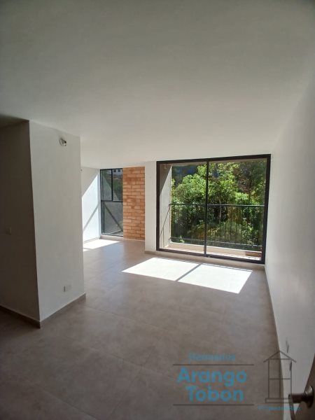 Apartamento en arriendo o venta Antioquia Rionegro Cuatro Esquinas 53 m2 Habitaciones 2 Baños 2 Garajes 1 Precio venta $260000000 Precio arriendo $1300000