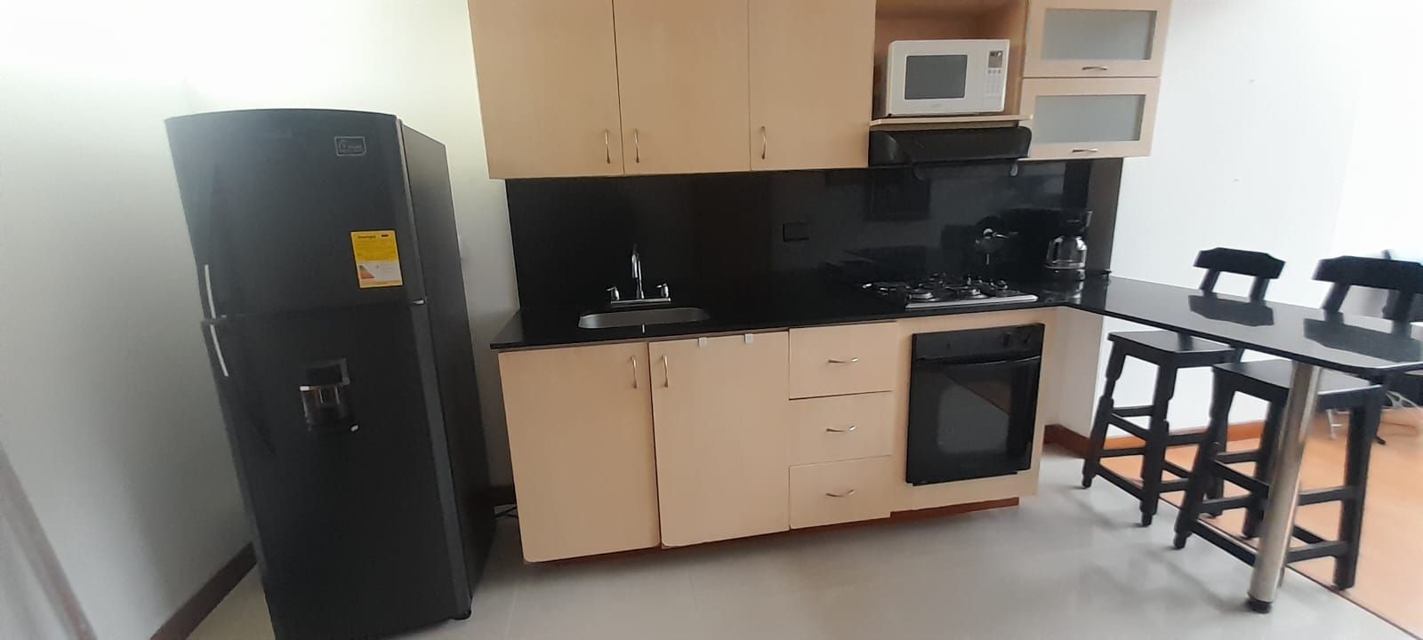 Apartaestudio en arriendo Antioquia Medellín Santa Maria De Los Angeles 50 m2 Habitaciones 1 Baños 2 Garajes 1 Precio $3600000