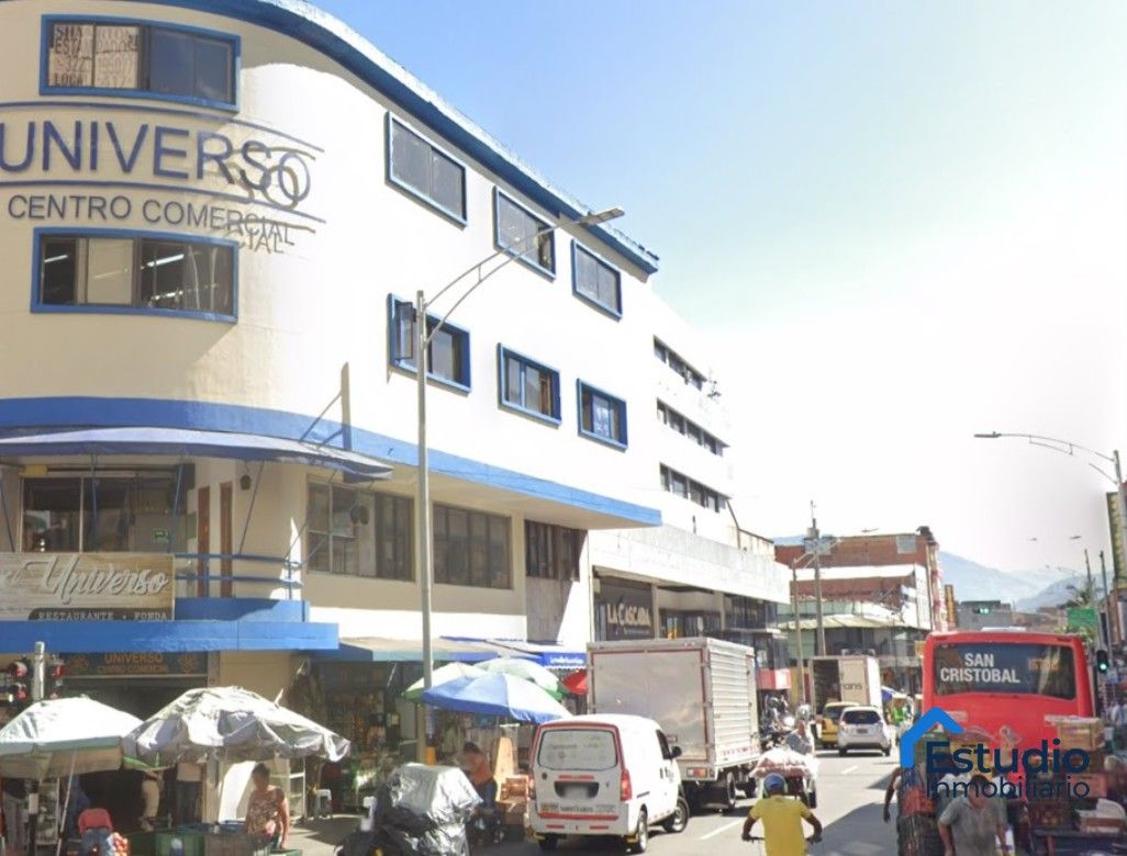 Local Comercial en venta Antioquia Medellín San Benito 10 m2 Habitaciones 1 Baños 1 Garajes 0 Precio $119790000