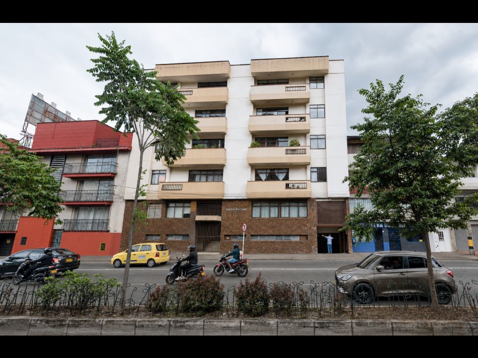 Apartamento en venta Antioquia Medellín Estadio 194 m2 Habitaciones 4 Baños 3 Garajes 2 Precio $650000000