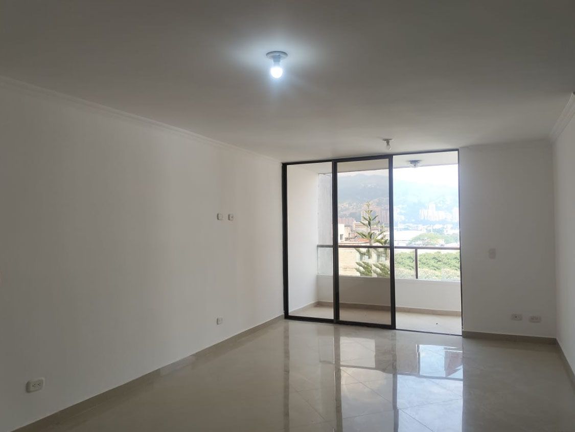 Apartamento en arriendo Antioquia Envigado Bosques De Zúñiga 101 m2 Habitaciones 3 Baños 2 Garajes 2 Precio $4150000
