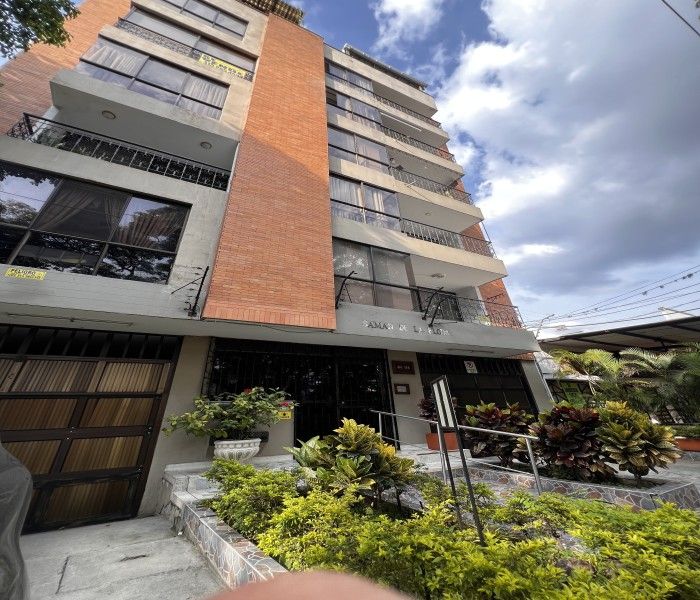 Apartamento en venta Valle Del Cauca Cali La Flora 141 m2 Habitaciones 3 Baños 3 Garajes 2 Precio $420000000