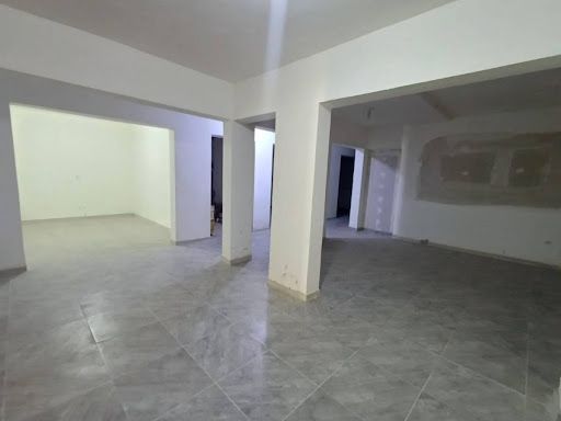 Bodega en arriendo Antioquia Envigado Zona Centro 400 m2 Habitaciones 0 Baños 2 Garajes 0 Precio $20000000