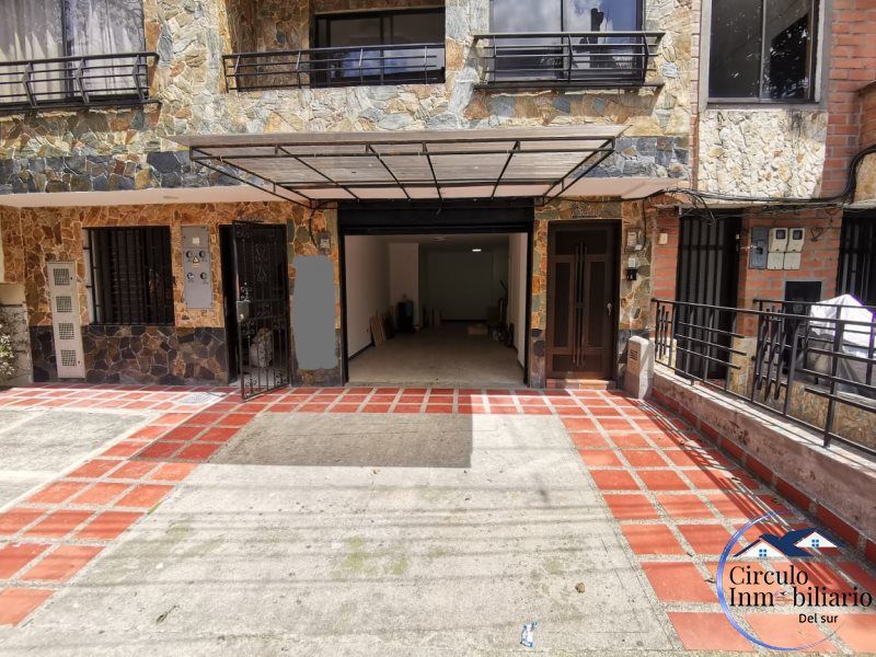 Local en arriendo Antioquia Envigado Obrero 40 m2 Habitaciones 0 Baños 1 Garajes 0 Precio $2700000