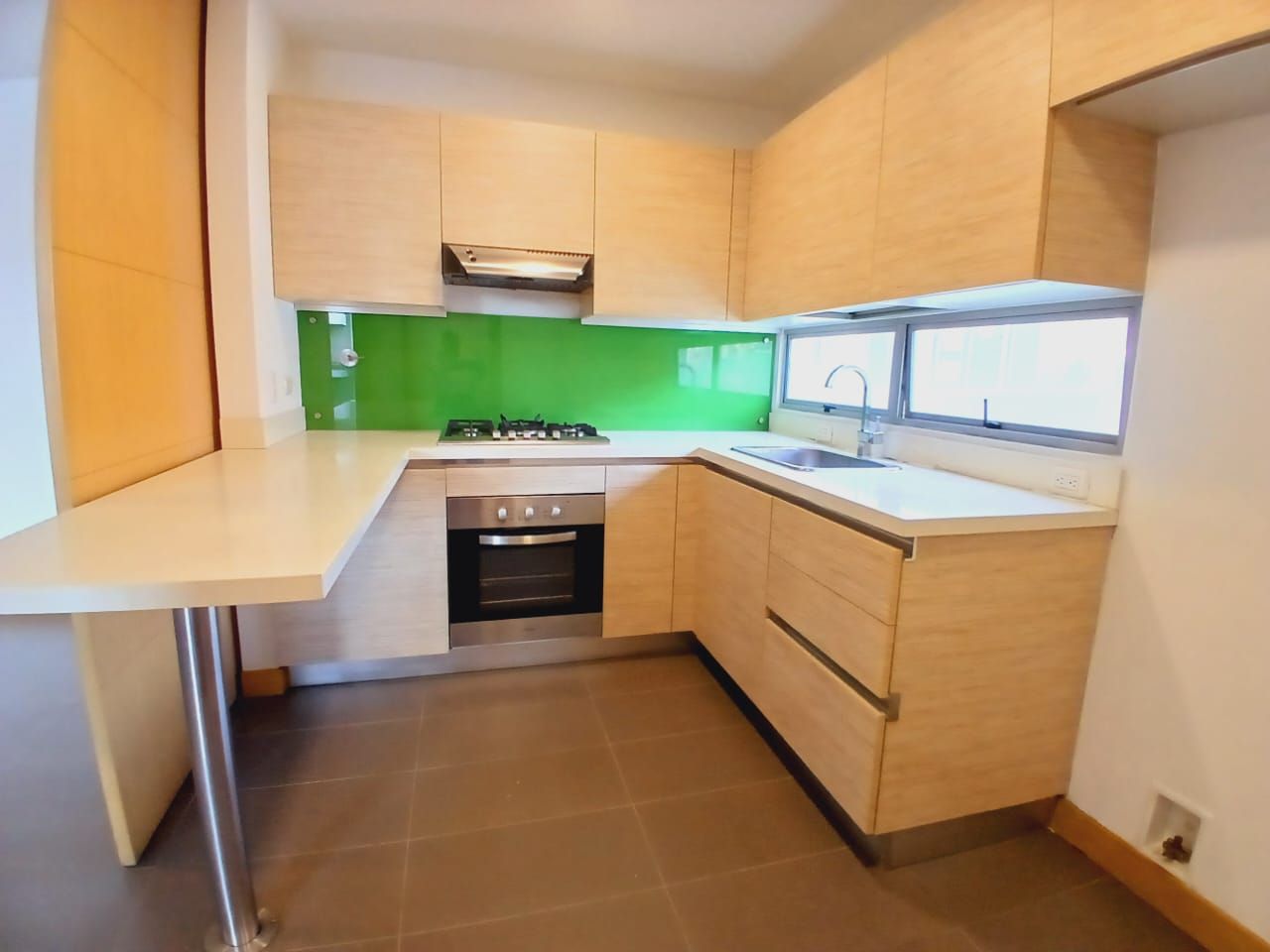 Apartamento en arriendo Antioquia Medellín El Poblado 100 m2 Habitaciones 2 Baños 3 Garajes 0 Precio $5300000