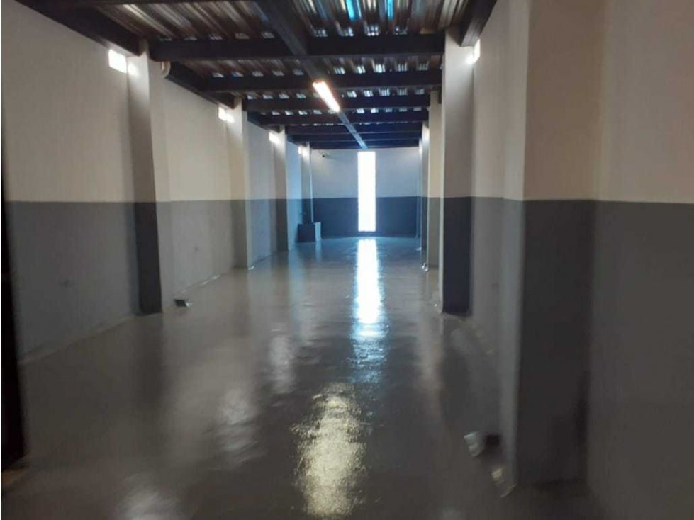 Bodega en arriendo o venta Antioquia Medellín Trinidad 720 m2 Habitaciones 0 Baños 1 Garajes 1 Precio venta $2450000000 Precio arriendo $9500000