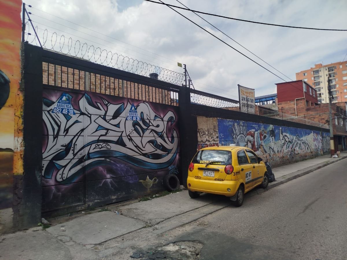 Lote en arriendo Cundinamarca Bogotá San Joaquín 600 m2 Habitaciones 0 Baños 0 Garajes 0 Precio $10000000